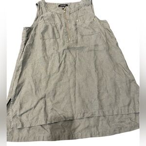 Ellen Tracy 100% linen tunic like top, olive green with gold accents. Size L